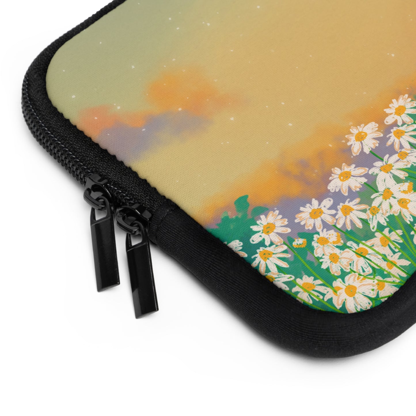 Daisy Fields Laptop Sleeve - Floral Design for Nature Lovers