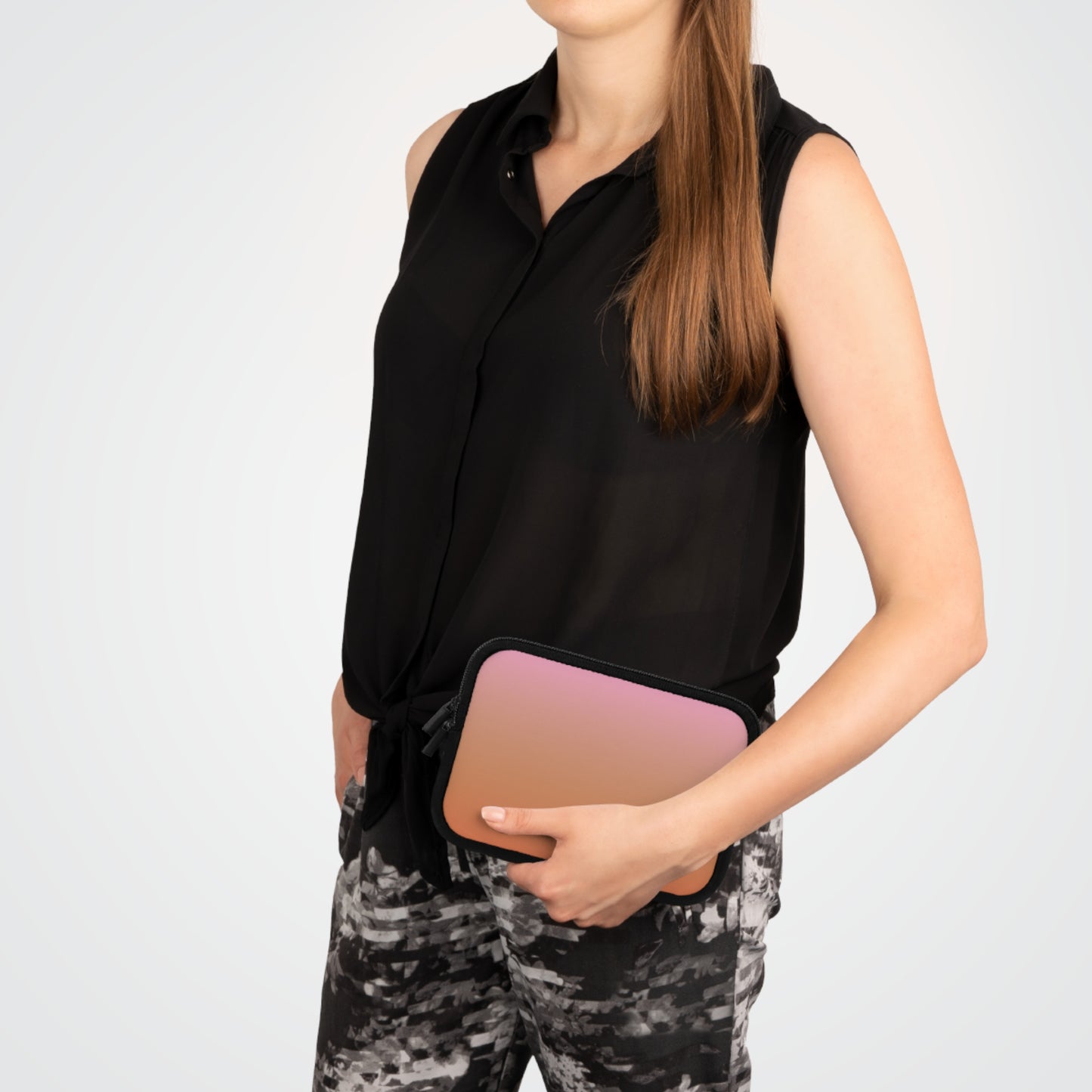 Chic Gradient Laptop Sleeve - Stylish and Protective Case for Tech Enthusiasts