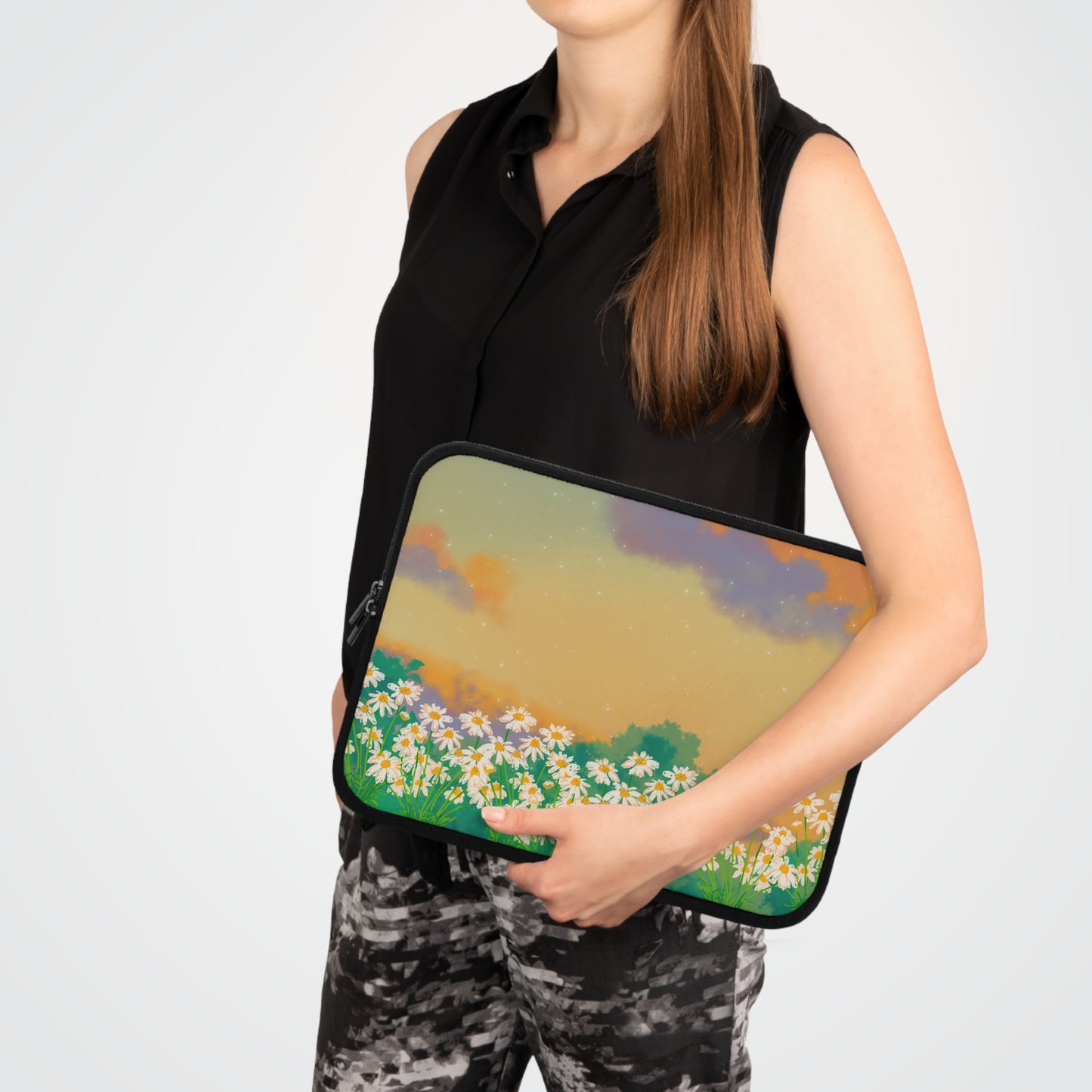 Daisy Fields Laptop Sleeve - Floral Design for Nature Lovers