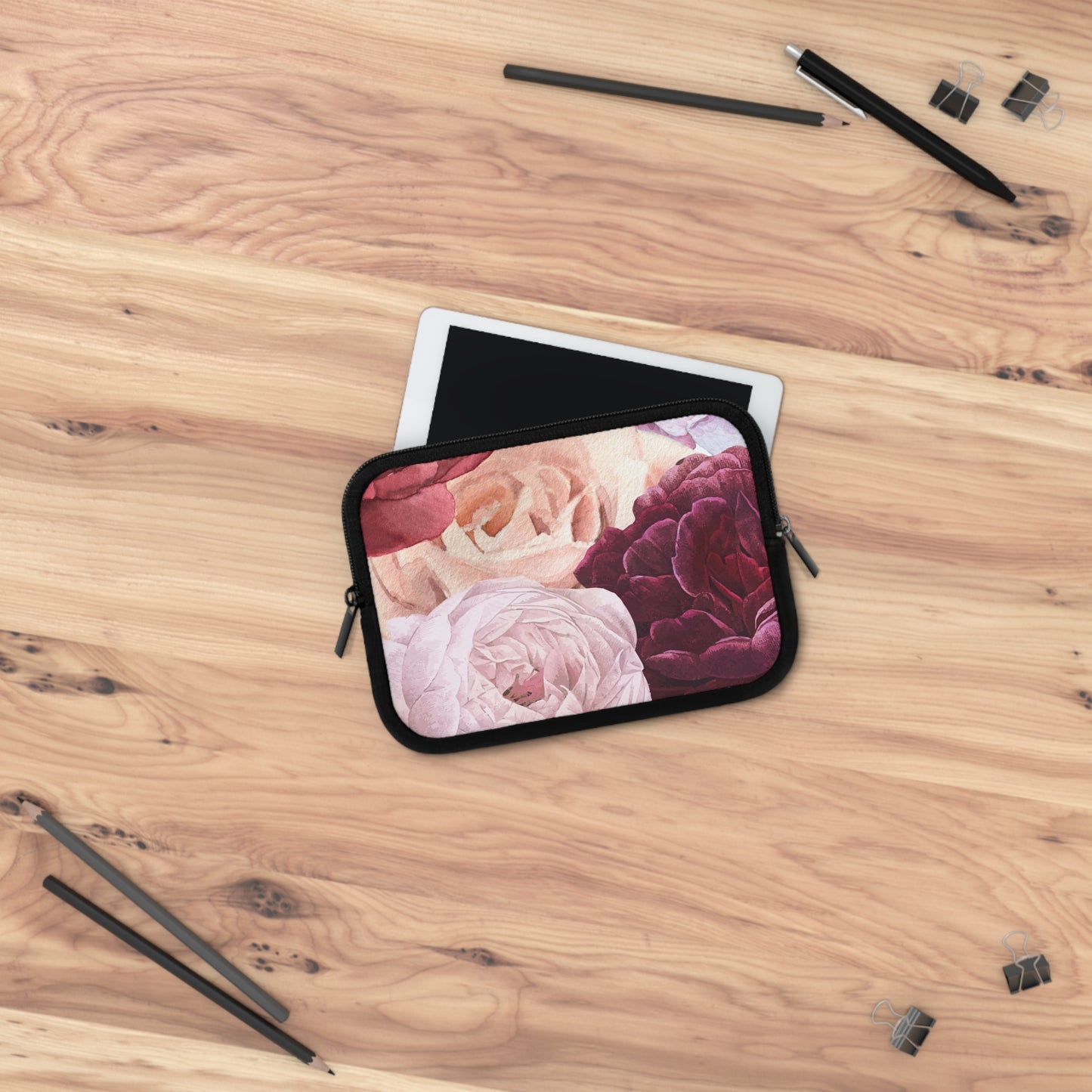 Elegant Floral Laptop Sleeve for Women - Stylish Protection for Your Device