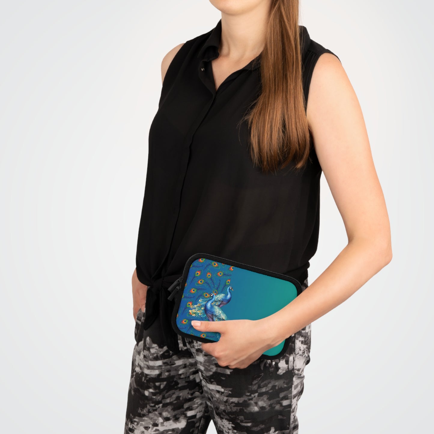 Colorful Peacock Laptop Sleeve - Stylish and Protective Case for Women